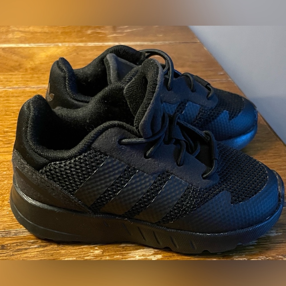 Adidas Toddler Black Knit Ortholite Sneakers